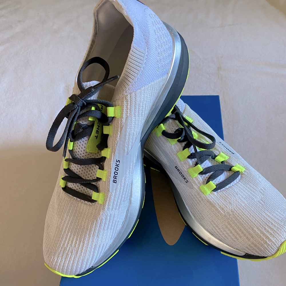 NIB Brooks Ricochet running shoe, men’s size 8.5